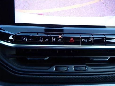 New 2025 Jeep Compass Trailhawk image 18