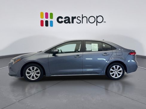 Used 2025 Toyota Corolla LE FWD image 2