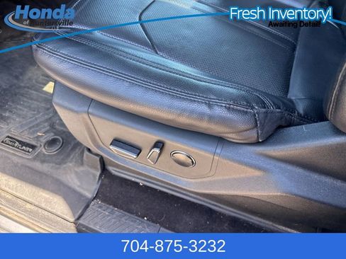 Used 2021 Ford Expedition Max Limited image 21