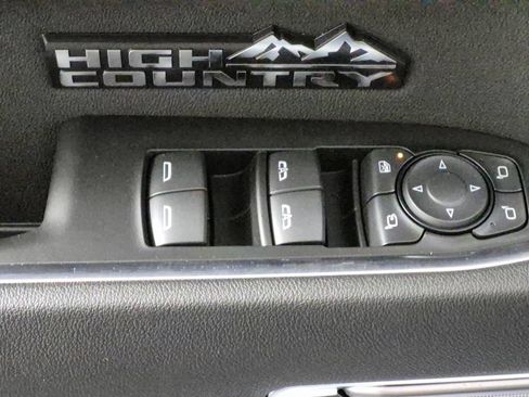 New 2026 Chevrolet Silverado 1500 High Country w/ Technology Package AWD/4WD image 16