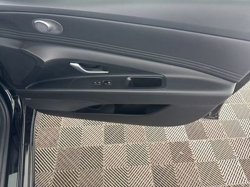 Used 2022 Hyundai Elantra Limited w/ Cargo Package image 23