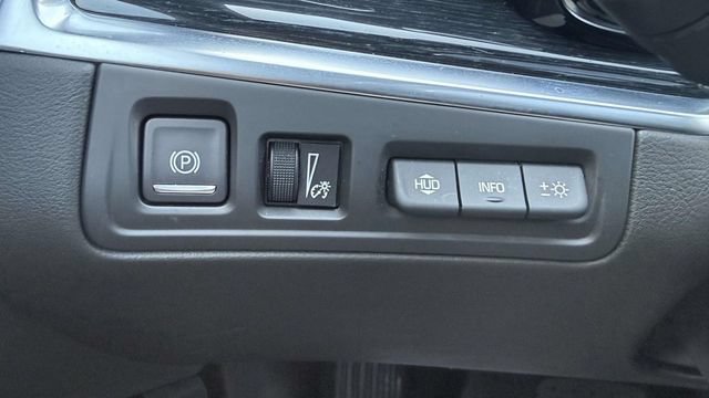 Certified 2025 Cadillac XT5 Premium Luxury w/ Technology Package AWD/4WD image 82
