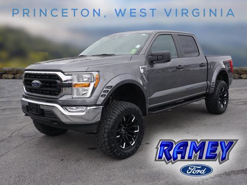 Used 2022 Ford F150 XLT image 1