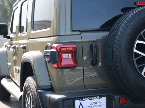 New 2026 Jeep Wrangler Unlimited Sahara AWD/4WD image 10