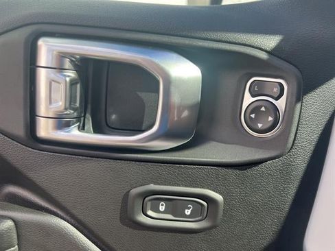 New 2025 Jeep Gladiator Sport AWD/4WD image 20
