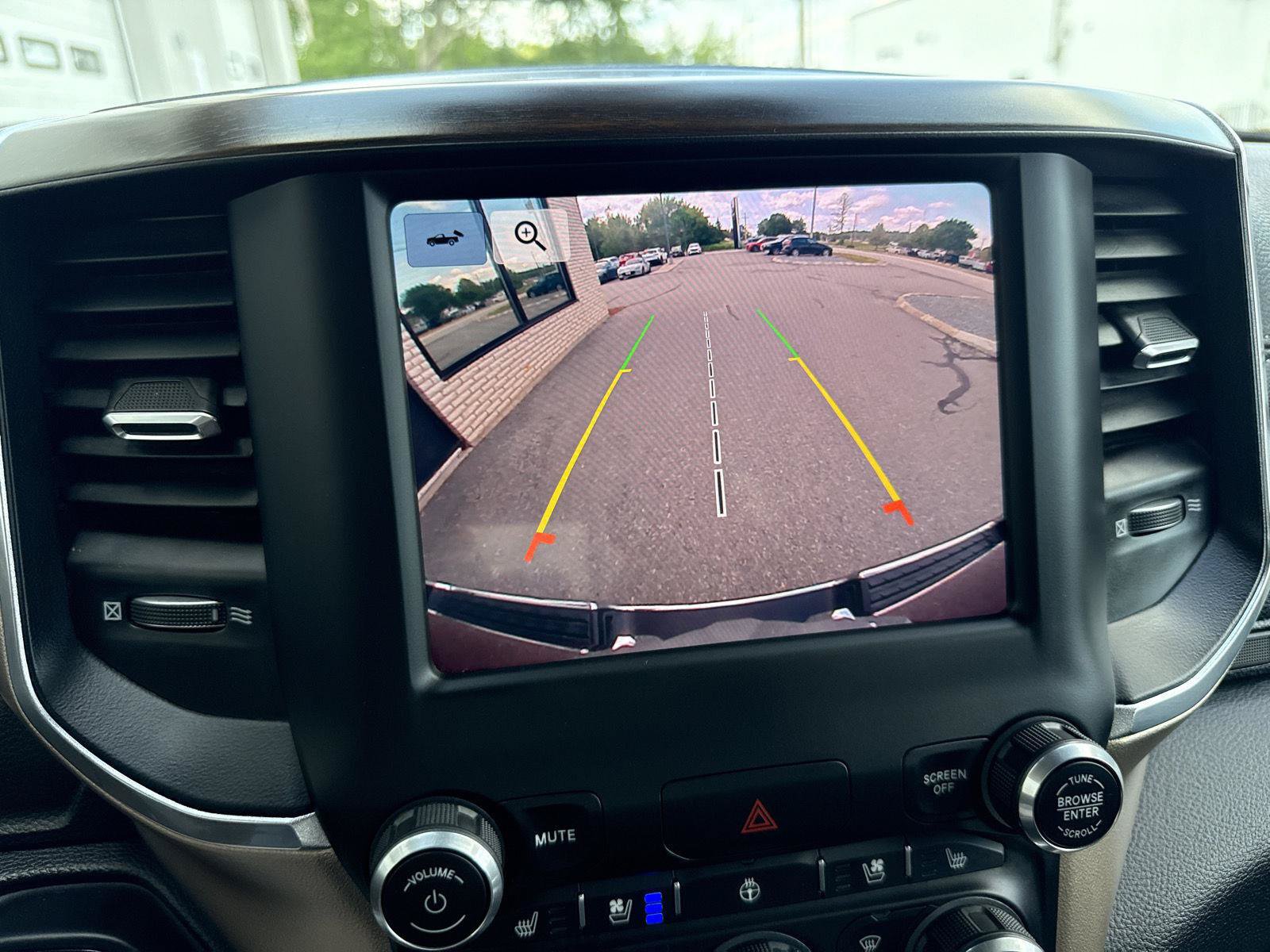 Used 2022 RAM 1500 Laramie AWD/4WD image 26