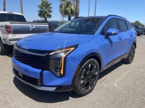 New 2026 Kia Sportage SX FWD image 3