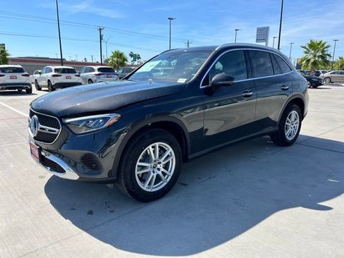 New 2026 Mercedes-Benz GLC 300 GLC 300 image 3