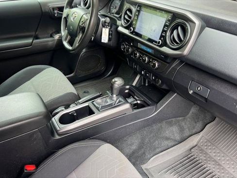 Certified 2023 Toyota Tacoma TRD Off-Road AWD/4WD image 15