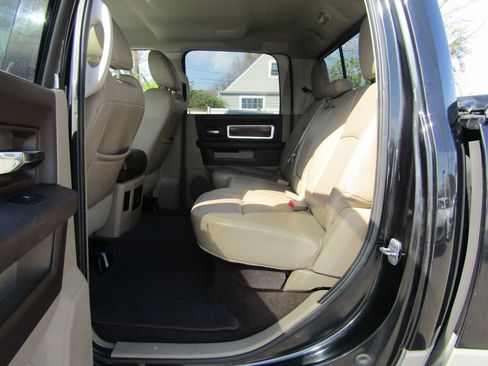 Used 2011 RAM 1500 Laramie image 14