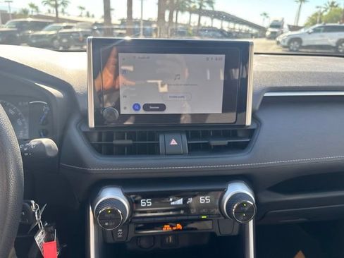 Used 2025 Toyota RAV4 LE AWD/4WD image 12