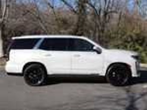 Certified 2022 Cadillac Escalade Premium Luxury Platinum image 5