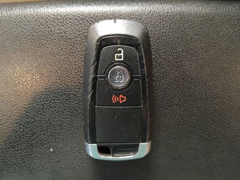 Used 2019 Ford EcoSport SE image 32