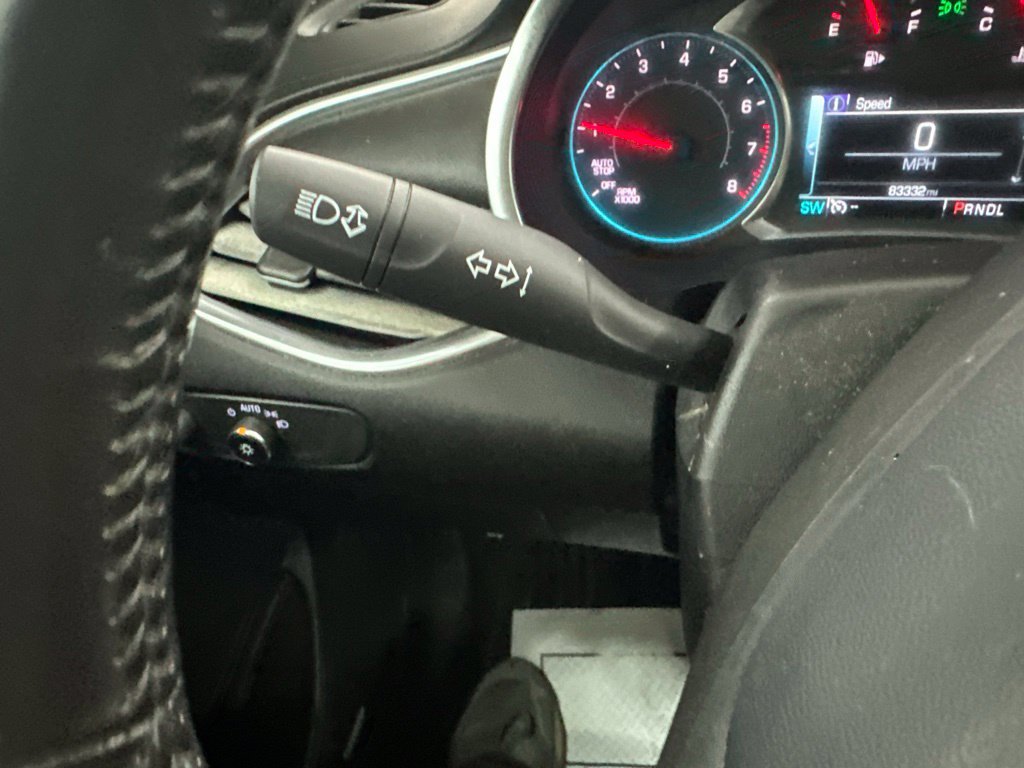 Used 2018 Chevrolet Malibu LT w/ Leather Package FWD image 44