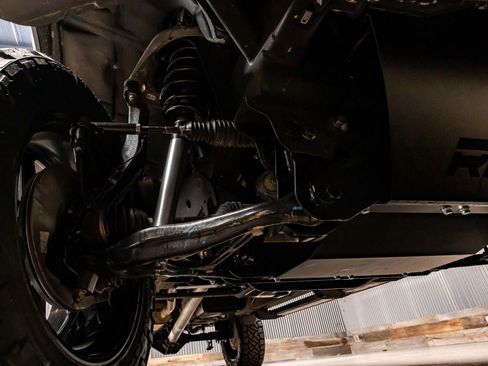 Used 2024 GMC Sierra 1500 Elevation image 14