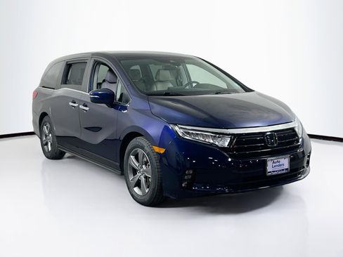 Used 2023 Honda Odyssey EX image 3