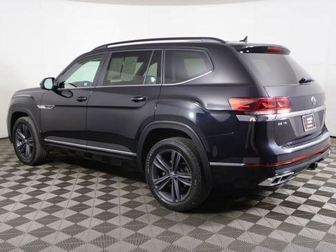 Used 2021 Volkswagen Atlas SE w/ Panoramic Sunroof Package AWD/4WD image 13