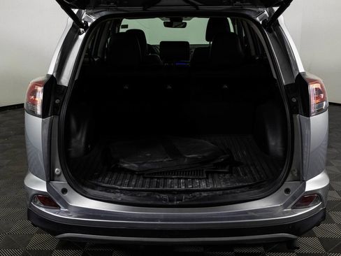 Used 2018 Toyota RAV4 Limited image 36