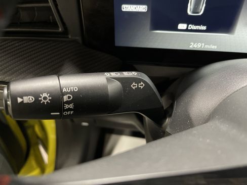 Used 2025 Nissan Kicks SR image 20