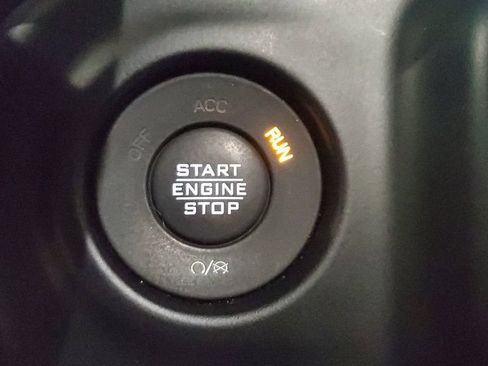 Used 2023 Jeep Wrangler Unlimited Sahara AWD/4WD image 26