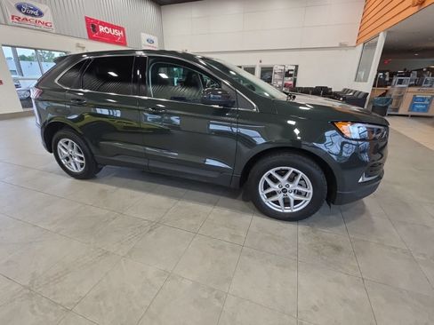Used 2024 Ford Edge SEL w/ Convenience Package AWD/4WD image 5