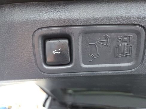 Used 2024 Lincoln Navigator Premiere image 21