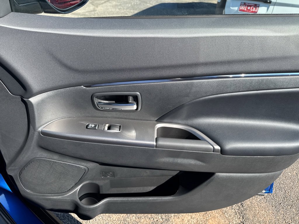 New 2027 Mitsubishi Outlander Sport SE FWD image 34