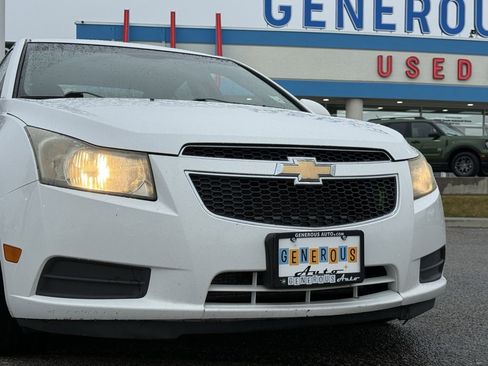 Used 2011 Chevrolet Cruze LT image 30