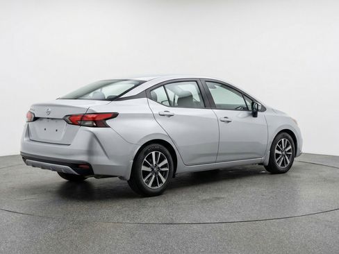 Used 2025 Nissan Versa SV FWD image 9
