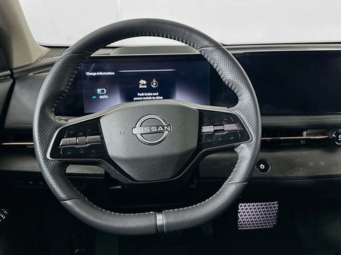 Used 2023 Nissan Ariya FWD image 18