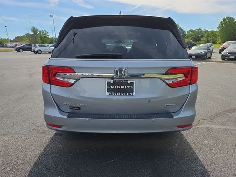 Certified 2018 Honda Odyssey Touring image 8
