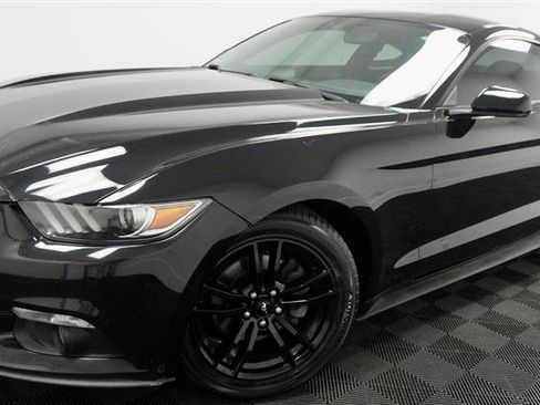 Used 2017 Ford Mustang ECOBOOST image 2