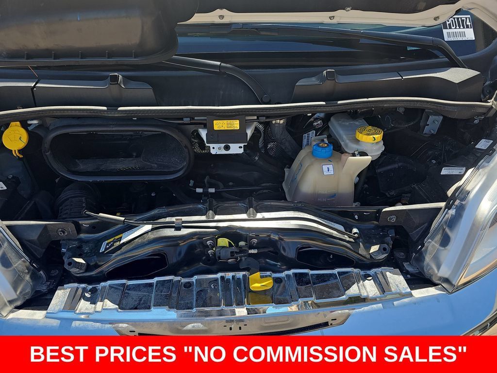 Used 2025 RAM ProMaster 2500 w/ U-Haul Equipment Group FWD image 30