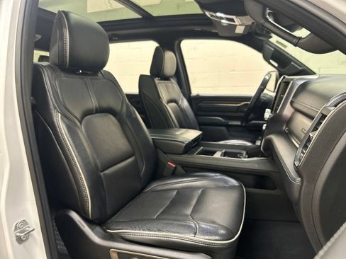 Used 2019 RAM 1500 Limited AWD/4WD image 10