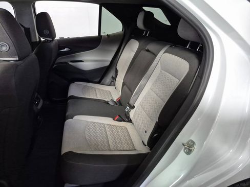 Used 2022 Chevrolet Equinox LS w/ LS Convenience Package image 22