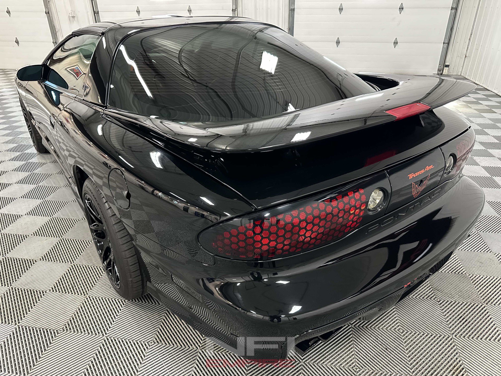 Used 1998 Pontiac Firebird Formula w/ Security Pkg RWD image 10