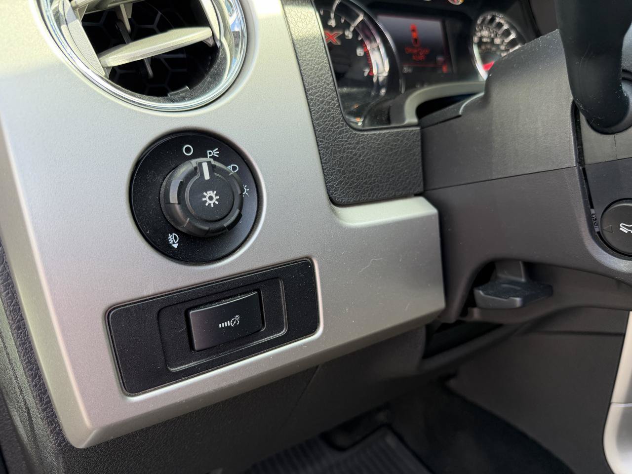 Used 2013 Ford F150 FX4 w/ Luxury Equipment Group AWD/4WD image 10