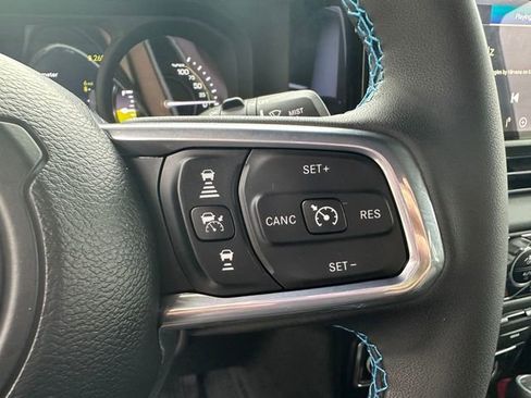 Used 2024 Jeep Wrangler High Altitude image 15