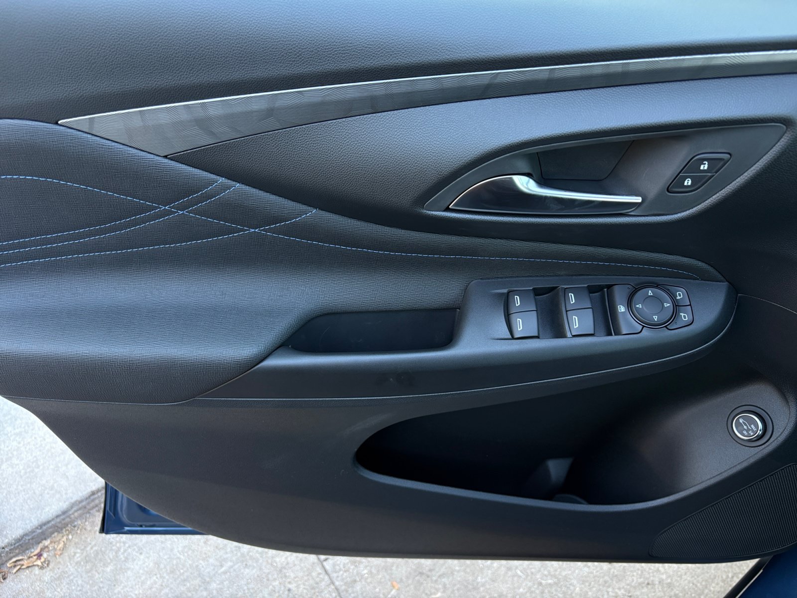 New 2026 Buick Envista Sport Touring w/ Convenience I Package FWD image 30