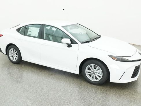 New 2026 Toyota Camry LE image 12