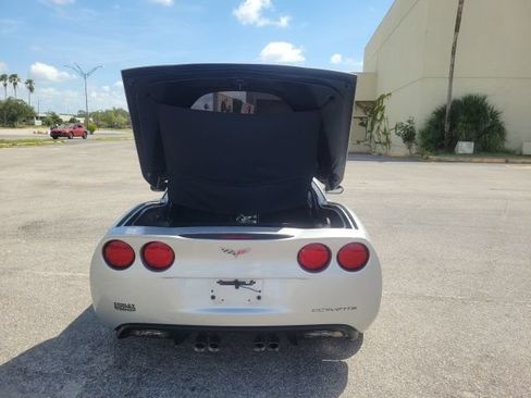 Used 2012 Chevrolet Corvette Coupe w/ Battery Protection Package RWD image 8