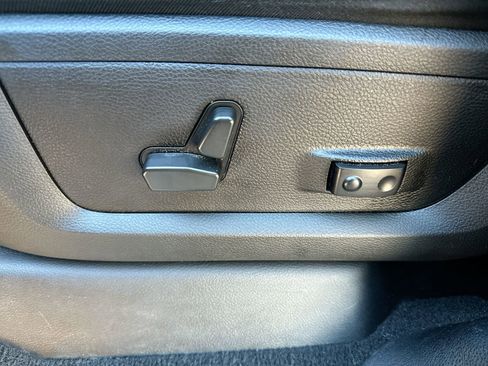 Used 2022 RAM 2500 Limited image 12