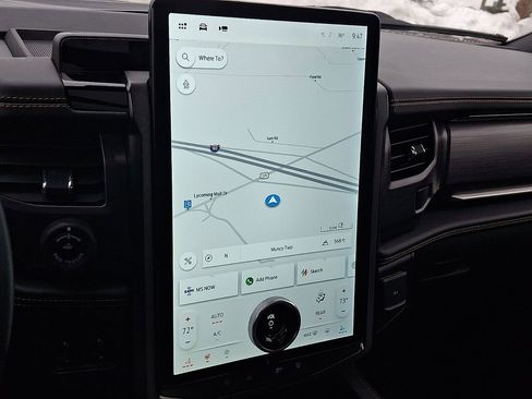 Used 2022 Ford Expedition Platinum image 19