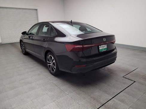 Used 2025 Volkswagen Jetta Sport image 5