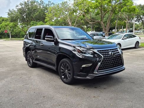 Used 2023 Lexus GX 460 Premium w/ Accessory Package AWD/4WD image 3
