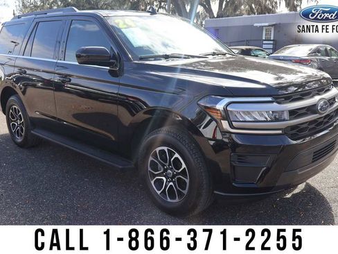 Used 2024 Ford Expedition XLT image 5