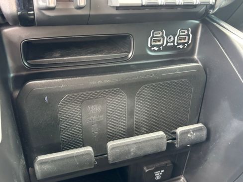 Used 2023 RAM 1500 Laramie AWD/4WD image 27