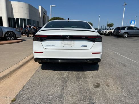 Used 2023 Honda Accord Sport image 6
