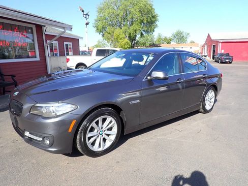Used 2015 BMW 528i xDrive Sedan AWD/4WD image 3