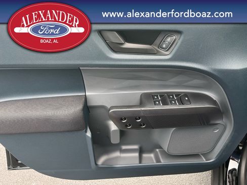 New 2025 Ford Maverick XL image 10